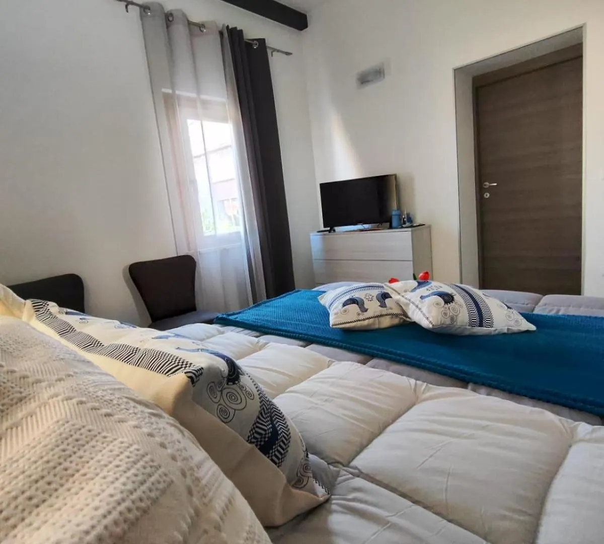 Casa Vacanze Con Giardino I Girasoli - Cin It 09006 - 9 C 2000 R4042- Sorso 0*,  Italien