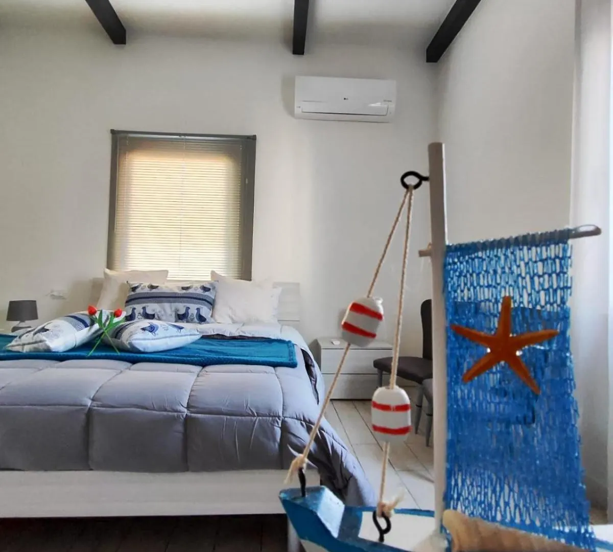 Casa Vacanze Con Giardino I Girasoli - Cin It 09006 - 9 C 2000 R4042- Sorso
